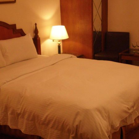 Emperor Hotel Καοσιούνγκ Εξωτερικό φωτογραφία