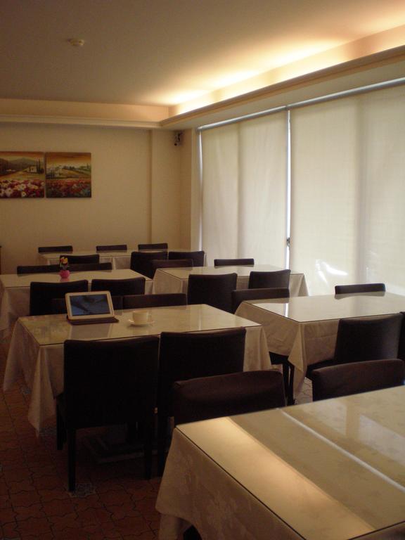 Emperor Hotel Καοσιούνγκ Εξωτερικό φωτογραφία