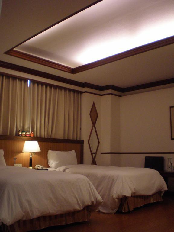 Emperor Hotel Καοσιούνγκ Δωμάτιο φωτογραφία