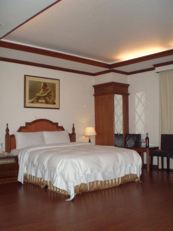 Emperor Hotel Καοσιούνγκ Δωμάτιο φωτογραφία
