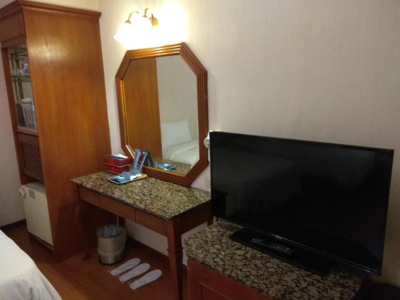 Emperor Hotel Καοσιούνγκ Εξωτερικό φωτογραφία