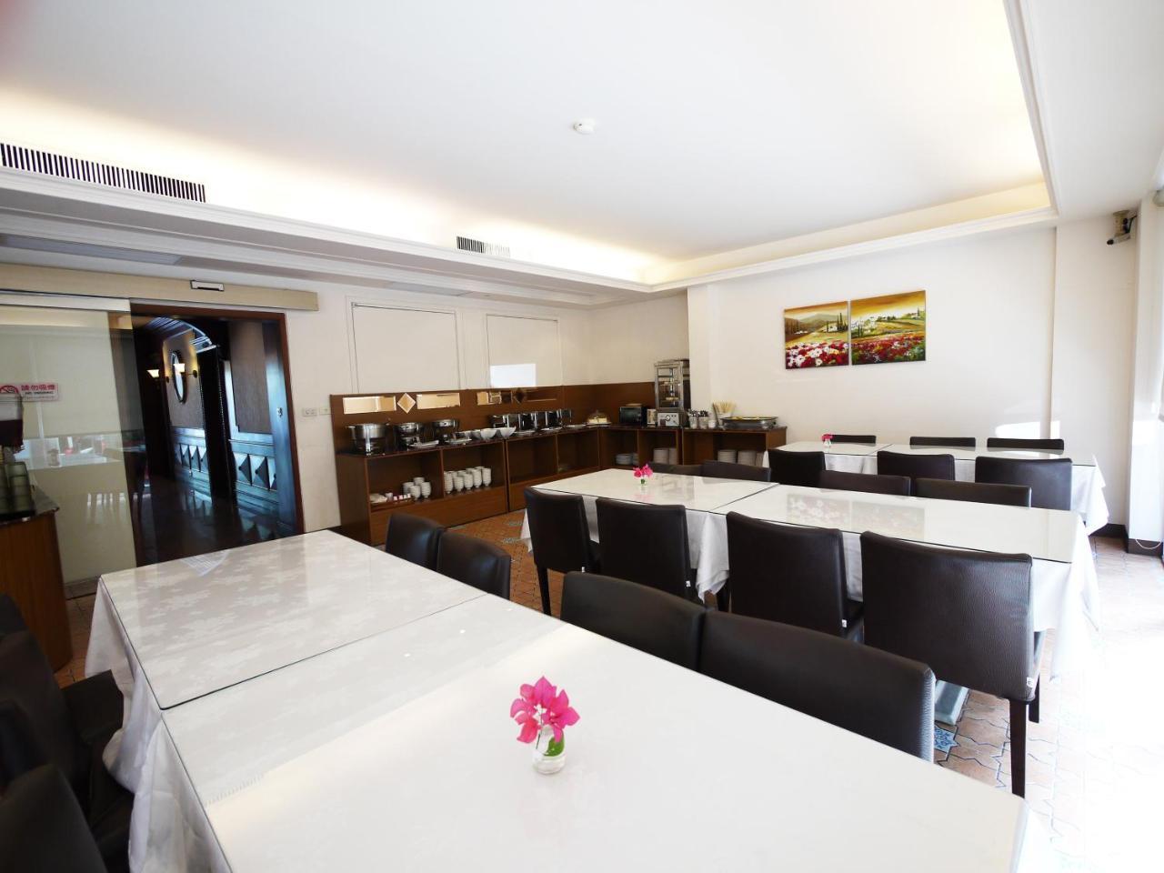 Emperor Hotel Καοσιούνγκ Εξωτερικό φωτογραφία